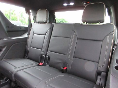 Certified 2023 GMC Yukon SLT w/ Max Trailering Package AWD/4WD image 22