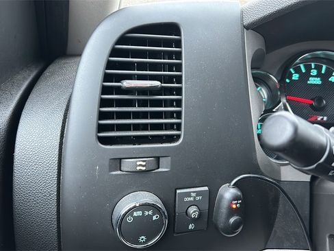 Used 2010 Chevrolet Silverado 1500 LT w/ Power Pack Plus image 27