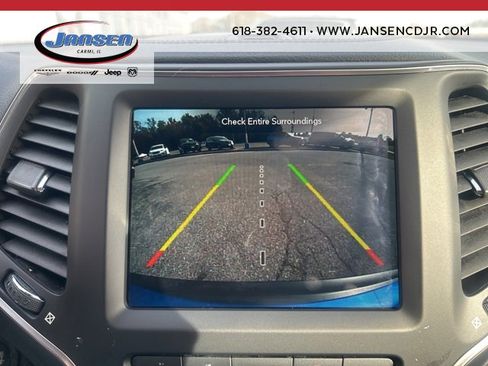 Used 2023 Jeep Cherokee Altitude Lux image 22