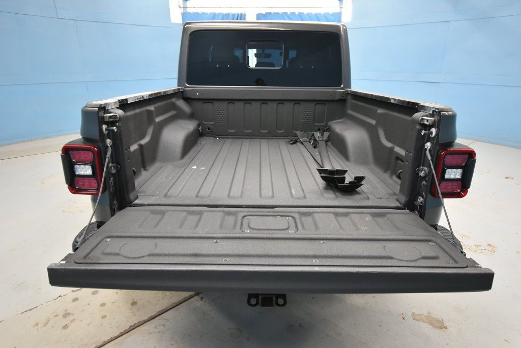 Used 2021 Jeep Gladiator Rubicon AWD/4WD image 33