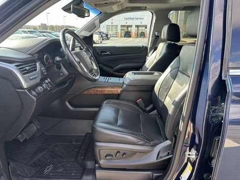 Certified 2020 Chevrolet Suburban Premier w/ Premier 6.2L Value Package image 2