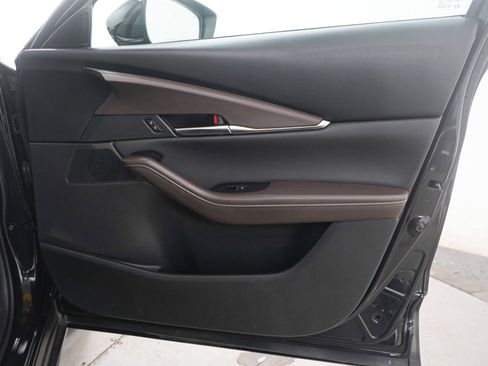 Used 2023 MAZDA CX-30 AWD 2.5 S w/ Premium Package image 9