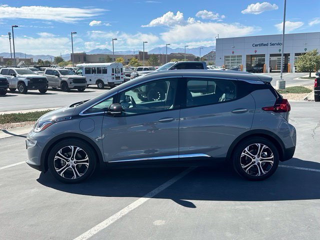 Used 2021 Chevrolet Bolt Premier w/ Infotainment Package FWD image 2