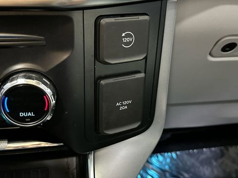 Used 2021 Ford F150 Limited image 28