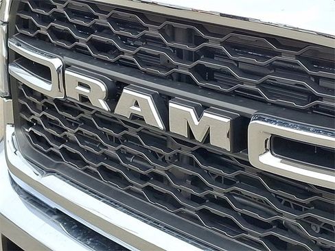 Used 2024 RAM 2500 Tradesman w/ Chrome Appearance Group image 30