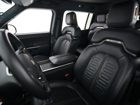 Used 2023 Rivian R1S Adventure AWD/4WD image 4