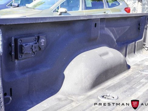 Used 2025 RAM 3500 Laramie AWD/4WD image 17