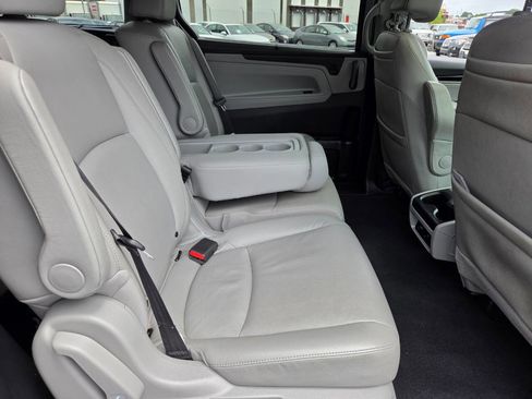 Used 2018 Honda Odyssey Elite image 49