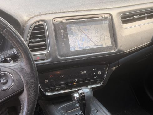 Used 2018 Honda HR-V EX-L image 17