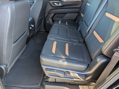 Used 2023 GMC Yukon AT4 w/ AT4 Premium Package image 29