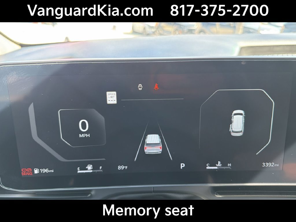 Used 2026 Kia Carnival SX w/ SX Dark Edition Package FWD image 11