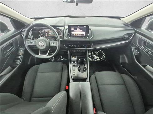 Used 2024 Nissan Rogue S FWD image 19