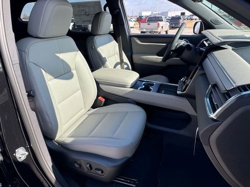 New 2026 GMC Acadia Elevation w/ Black Edition FWD image 12