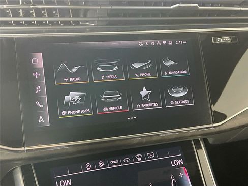Used 2022 Audi Q8 Prestige AWD/4WD image 15