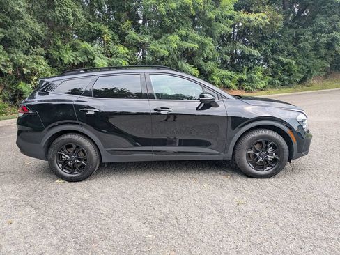 Used 2025 Kia Sportage X-Pro AWD/4WD image 3