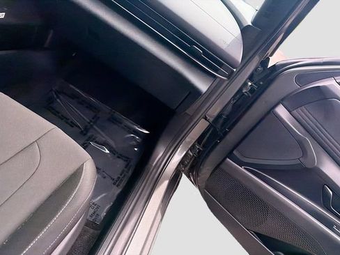 Certified 2025 Hyundai Elantra Sport FWD image 27
