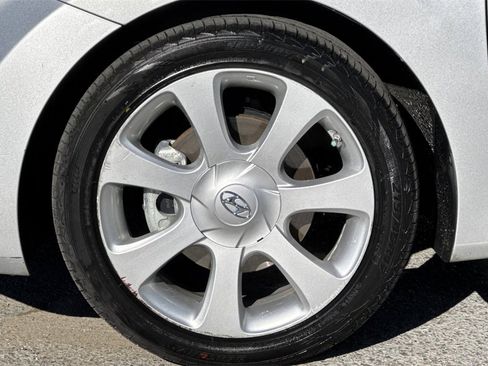 Used 2013 Hyundai Elantra Limited image 23