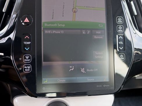 Used 2017 Toyota Prius Prime Premium FWD image 23