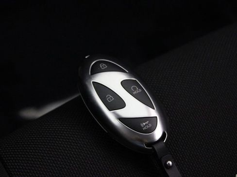 Certified 2026 Hyundai Santa Fe SE FWD image 30