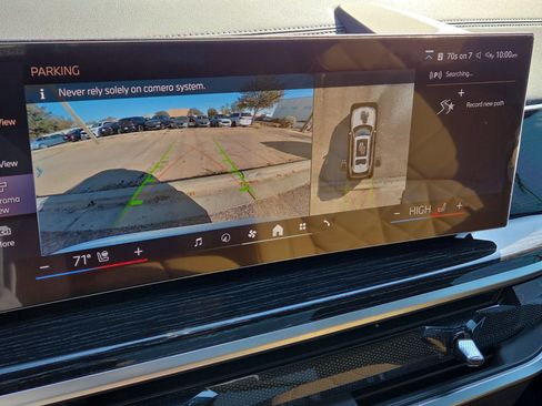 Certified 2026 BMW X7 xDrive40i w/ M Sport Package image 18