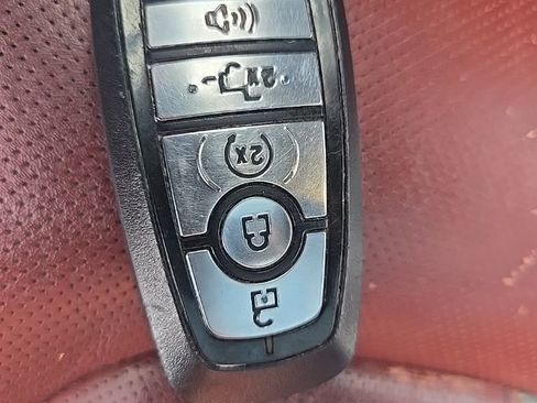 Used 2018 Ford F150 Platinum w/ Equipment Group 701A Luxury image 48