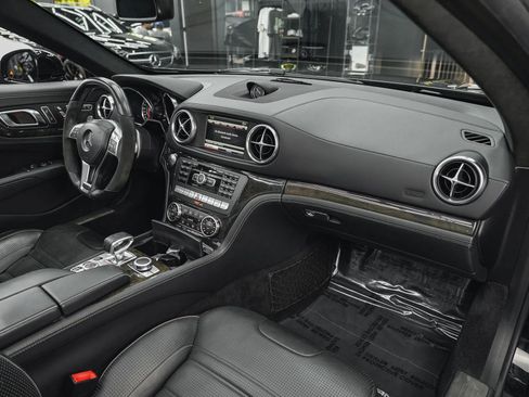 Used 2015 Mercedes-Benz SL 63 AMG image 57