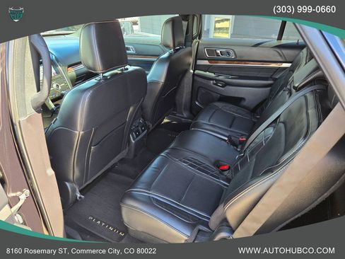 Used 2019 Ford Explorer Platinum AWD/4WD image 10