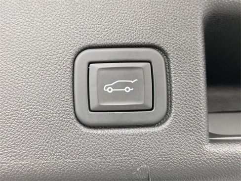 Used 2024 Chevrolet Equinox LT image 14