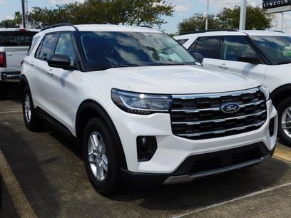 New 2025 Ford Explorer Active w/ Active Comfort Package