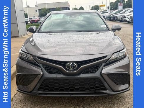 Used 2022 Toyota Camry SE w/ Cold Weather Package FWD image 8