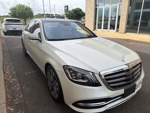 Used 2019 Mercedes-Benz S 560 4MATIC Sedan image 3