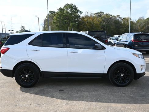 Used 2018 Chevrolet Equinox LS image 7