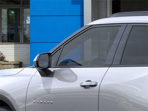 New 2026 Chevrolet Blazer LT w/ Convenience Package image 12