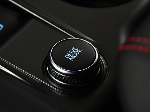 New 2026 Ford Explorer ST-Line w/ ST-Line Street Pack image 24