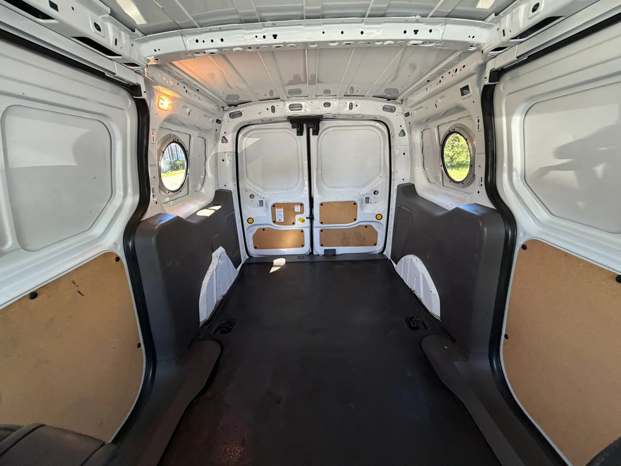 Used 2022 Ford Transit Connect XL w/ CNG/LPG Engine Prep Package FWD image 23