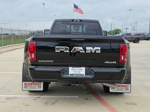 New 2026 RAM 3500 Laramie AWD/4WD image 4