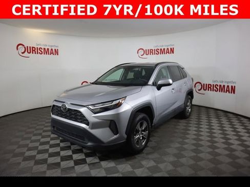 Used 2024 Toyota RAV4 XLE FWD image 3
