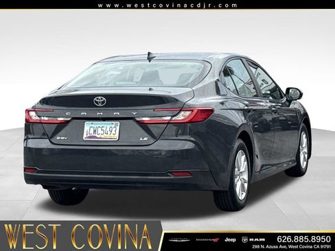Used 2025 Toyota Camry LE FWD image 10
