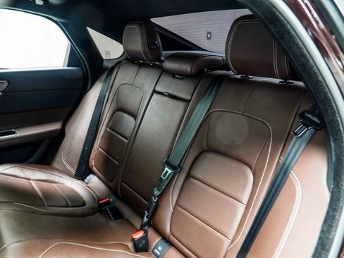 Used 2017 Jaguar XF S image 38