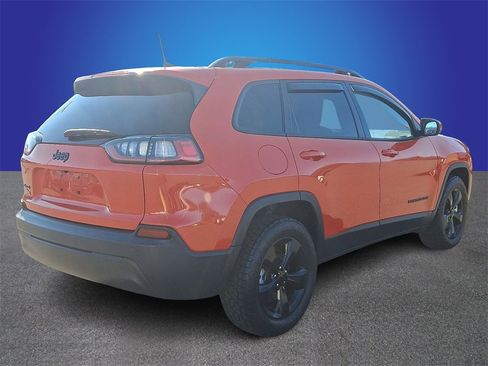 Used 2021 Jeep Cherokee Latitude Plus image 4