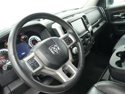 Used 2017 RAM 1500 Laramie AWD/4WD image 13