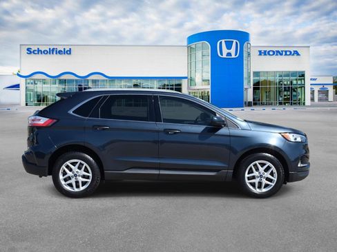 Used 2022 Ford Edge SEL w/ Convenience Package AWD/4WD image 2