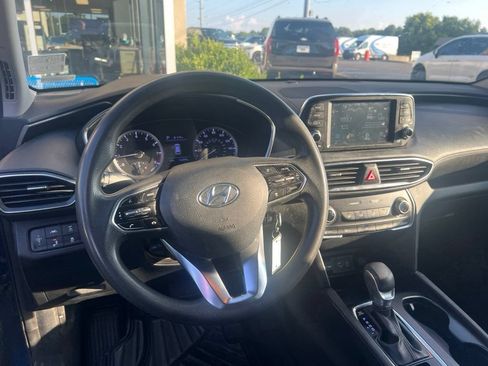 Used 2019 Hyundai Santa Fe SE AWD/4WD image 10