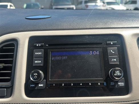 Used 2019 Honda HR-V LX image 4