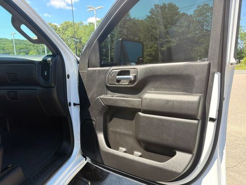 Certified 2022 Chevrolet Silverado 2500 Custom w/ Custom Value Package AWD/4WD image 34