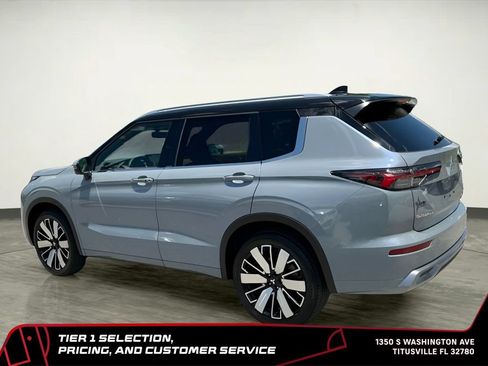 Used 2025 Mitsubishi Outlander SEL FWD image 4