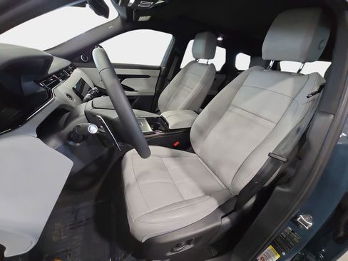 Used 2026 Land Rover Range Rover Evoque S image 14