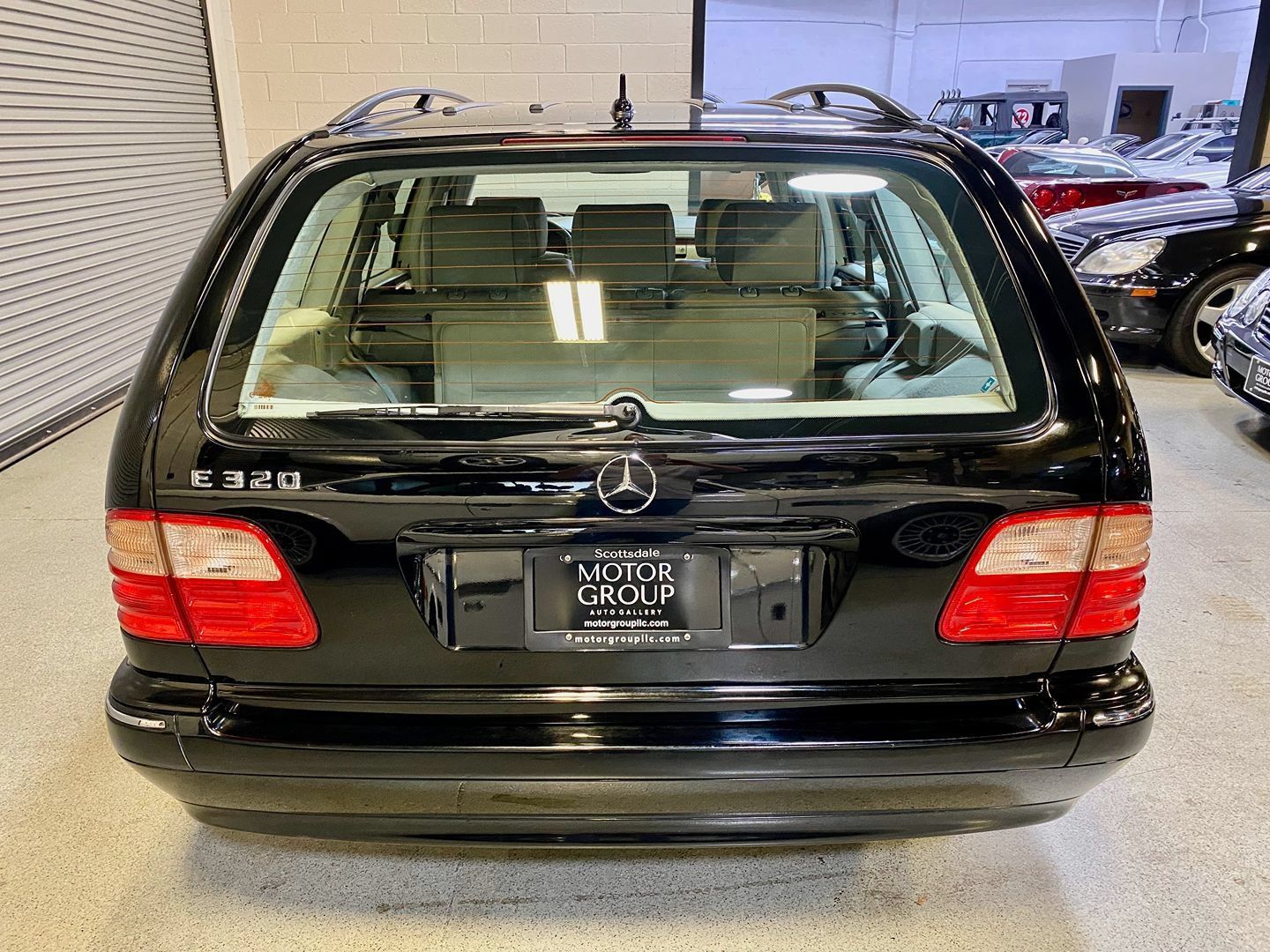 Used 2000 Mercedes-Benz E 320 Wagon image 9