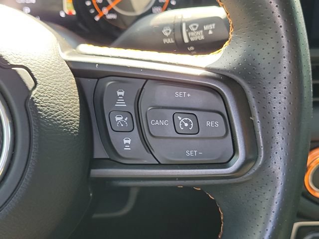 Used 2025 Jeep Gladiator Mojave AWD/4WD image 12