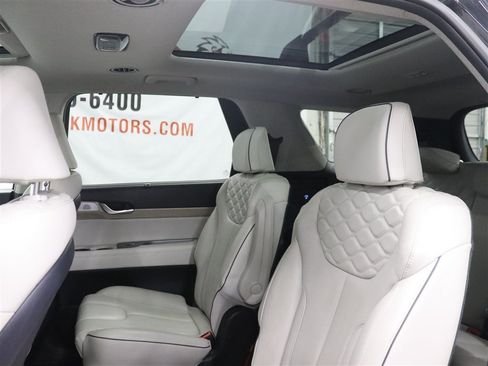 Used 2022 Hyundai Palisade Limited w/ Cargo Package AWD/4WD image 17